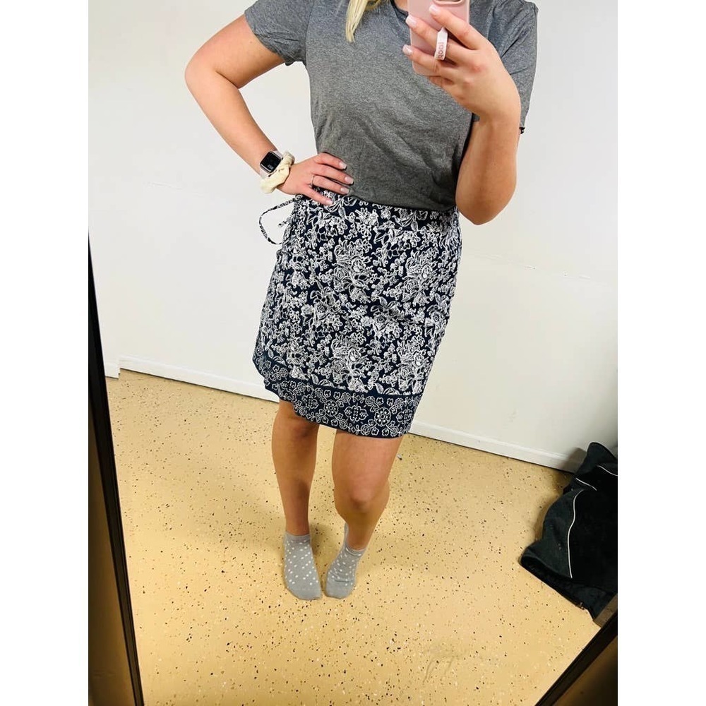 Ann Taylor Navy Patterned Wrap Skirt - Picture 1 of 9